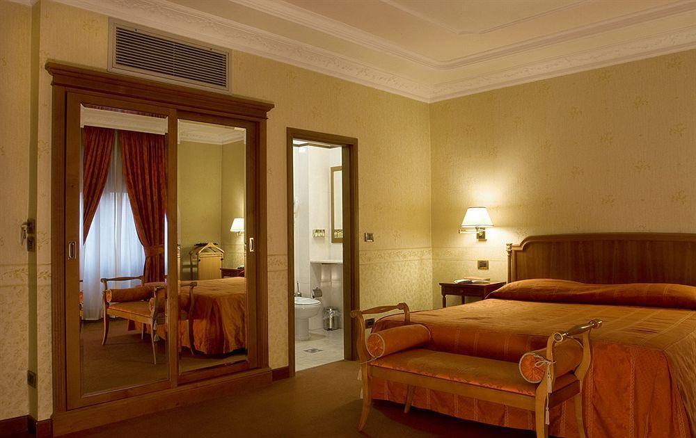 Strozzi Palace Hotel Firenze Camera foto
