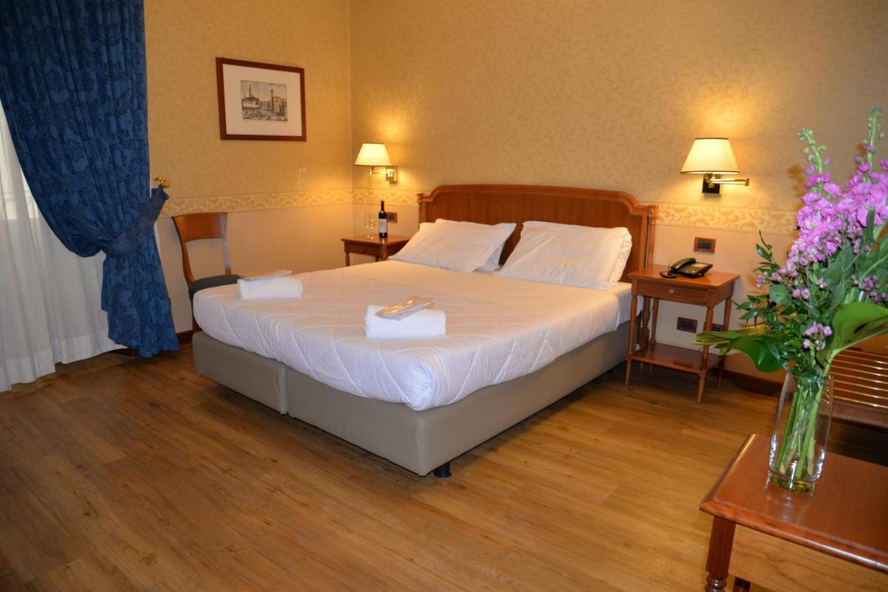 Strozzi Palace Hotel Firenze Esterno foto
