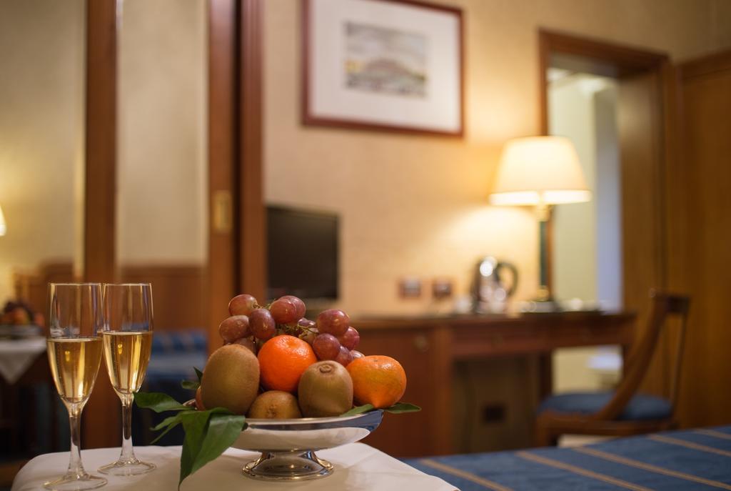 Strozzi Palace Hotel Firenze Esterno foto