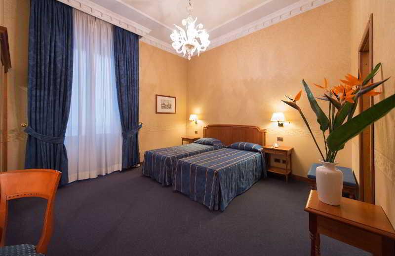 Strozzi Palace Hotel Firenze Esterno foto